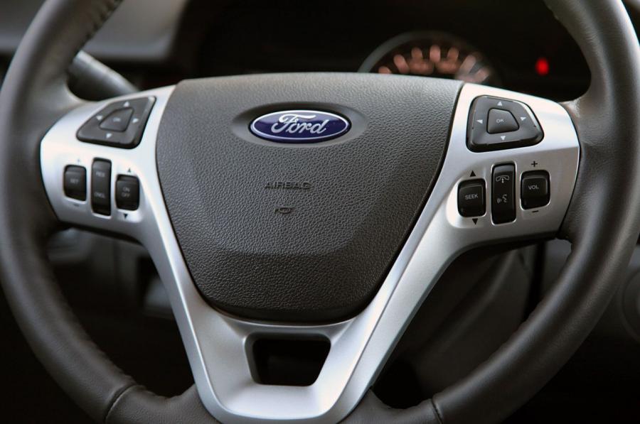  Ford Edge EcoBoost 2012 года  (фото 24 из 49)